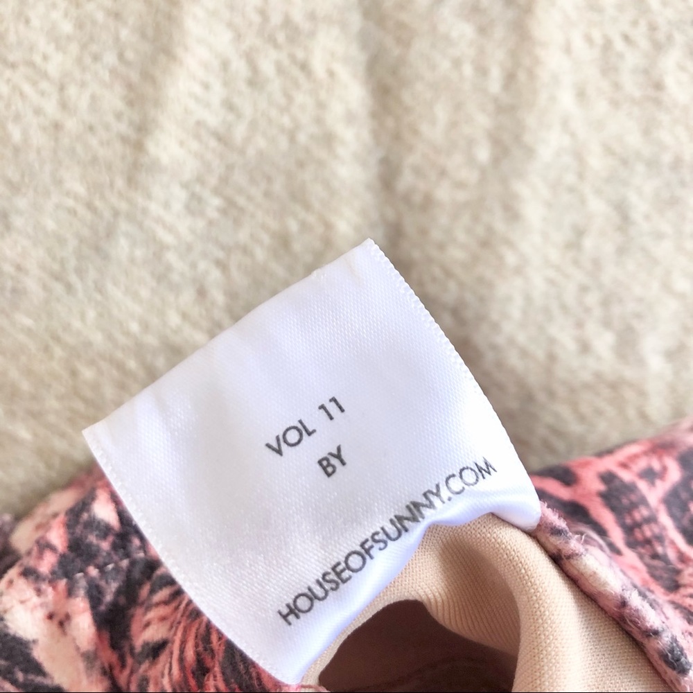 House of Sunny snakeskin print pants - Picture 9 of 12